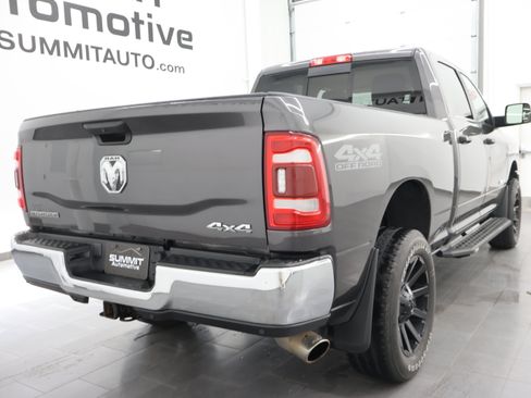 Used 2022 RAM 2500 Big Horn w/ Level C Equiment Group AWD/4WD image 4