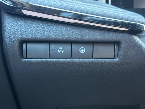 Used 2025 Nissan Kicks SR w/ SR Premium Package AWD/4WD image 30