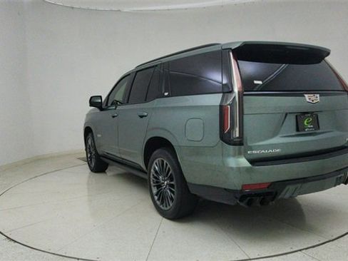 Used 2023 Cadillac Escalade V image 77