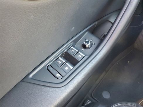 Used 2017 Audi A4 2.0T Premium w/ Convenience Package image 24