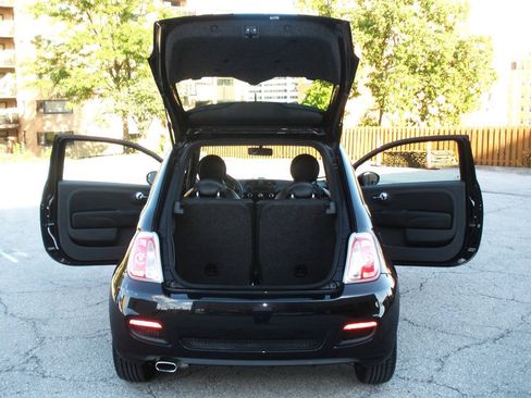 Used 2012 FIAT 500 Sport w/ Safety & Sound Pkg FWD image 18