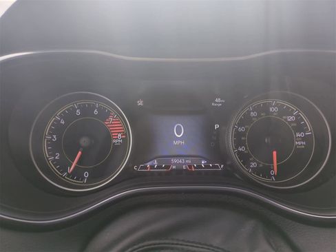 Used 2020 Jeep Cherokee Limited image 31