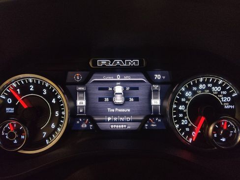 Used 2021 RAM 1500 Big Horn image 23