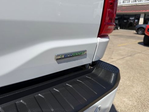 Used 2022 Ford F150 XLT w/ Equipment Group 302A High image 9