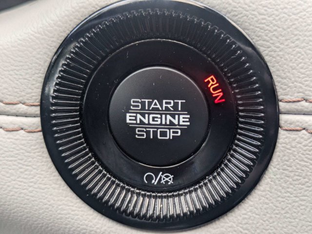 Used 2025 Jeep Compass Limited AWD/4WD image 32