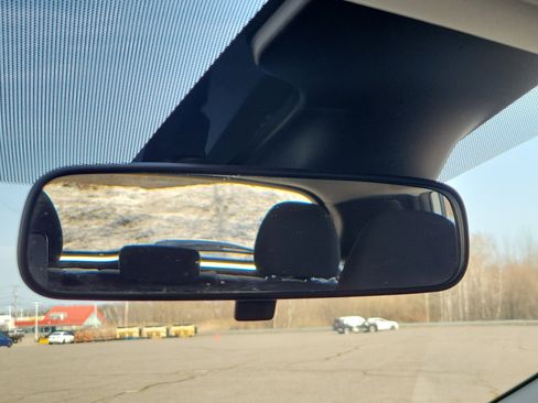 Used 2020 Nissan Rogue Sport S image 27