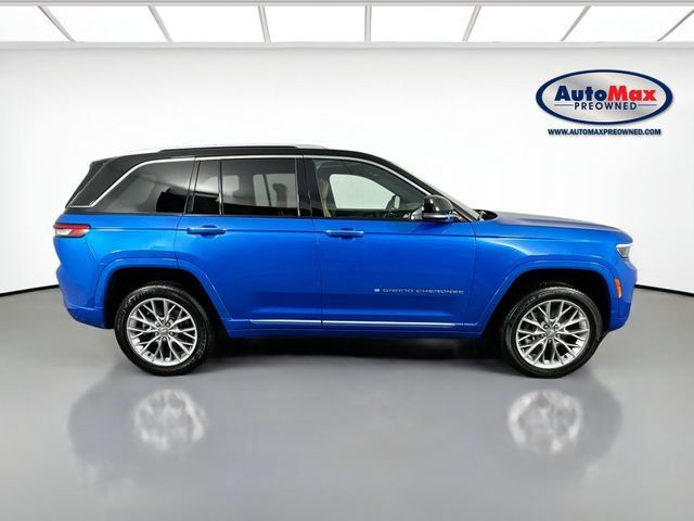 Used 2023 Jeep Grand Cherokee Summit 4xe AWD/4WD image 10