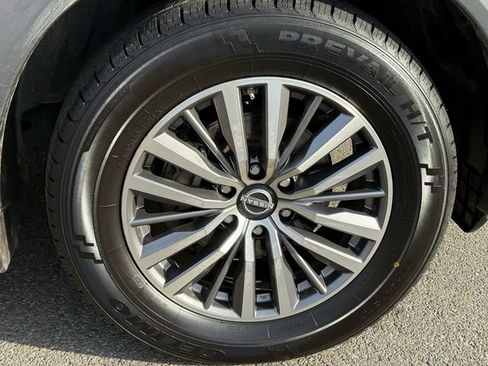 Used 2024 Nissan Armada SL image 15