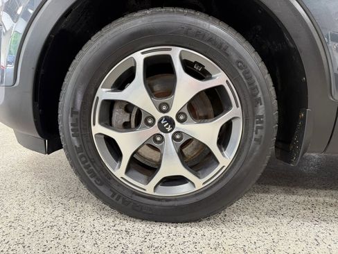 Used 2020 Kia Telluride EX AWD/4WD image 14