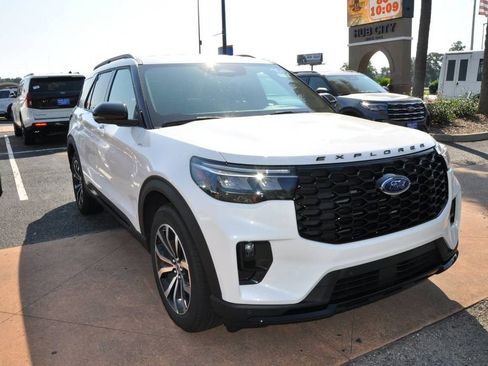 New 2025 Ford Explorer ST-Line image 7