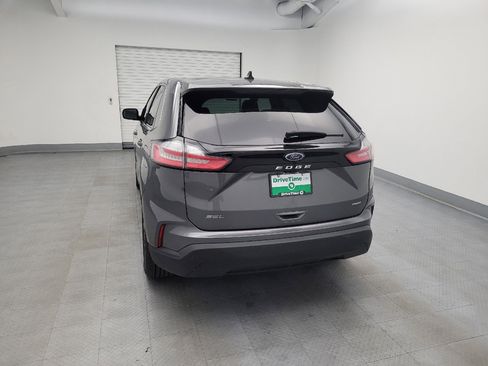 Used 2023 Ford Edge SEL image 6