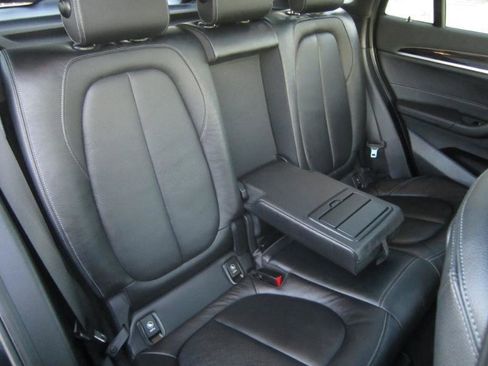 Used 2018 BMW X1 xDrive28i image 15