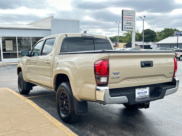 Used 2019 Toyota Tacoma SR5 AWD/4WD image 8
