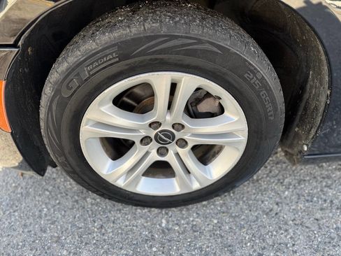 Used 2019 Chrysler 300 Touring w/ Sport Appearance Package image 57