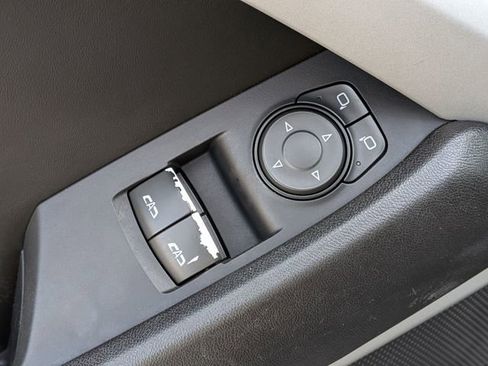 Used 2018 Chevrolet Camaro LT image 14