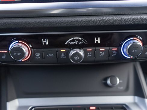 Used 2022 Audi Q3 2.0T Premium Plus image 19