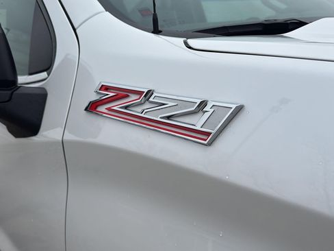 Used 2023 Chevrolet Silverado 1500 LTZ w/ LTZ Premium Package image 8