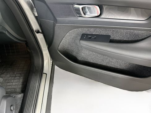 Used 2023 Volvo C40 P8 Recharge Plus AWD/4WD image 31