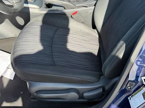 Used 2019 Nissan Sentra SV FWD image 18