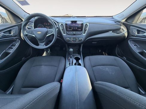 Used 2019 Chevrolet Malibu LT FWD image 11