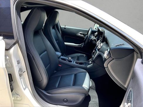 Used 2019 Mercedes-Benz CLA 250 image 9