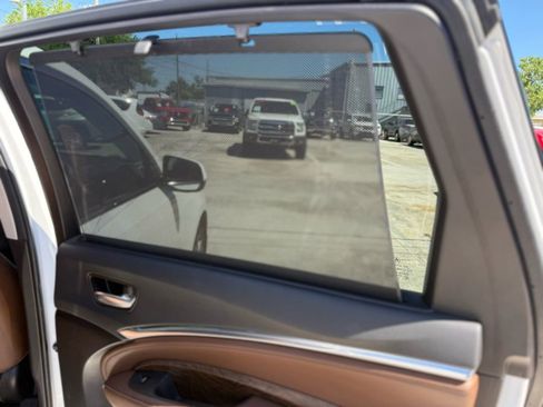 Used 2020 Acura MDX SH-AWD w/ Advance Package image 16