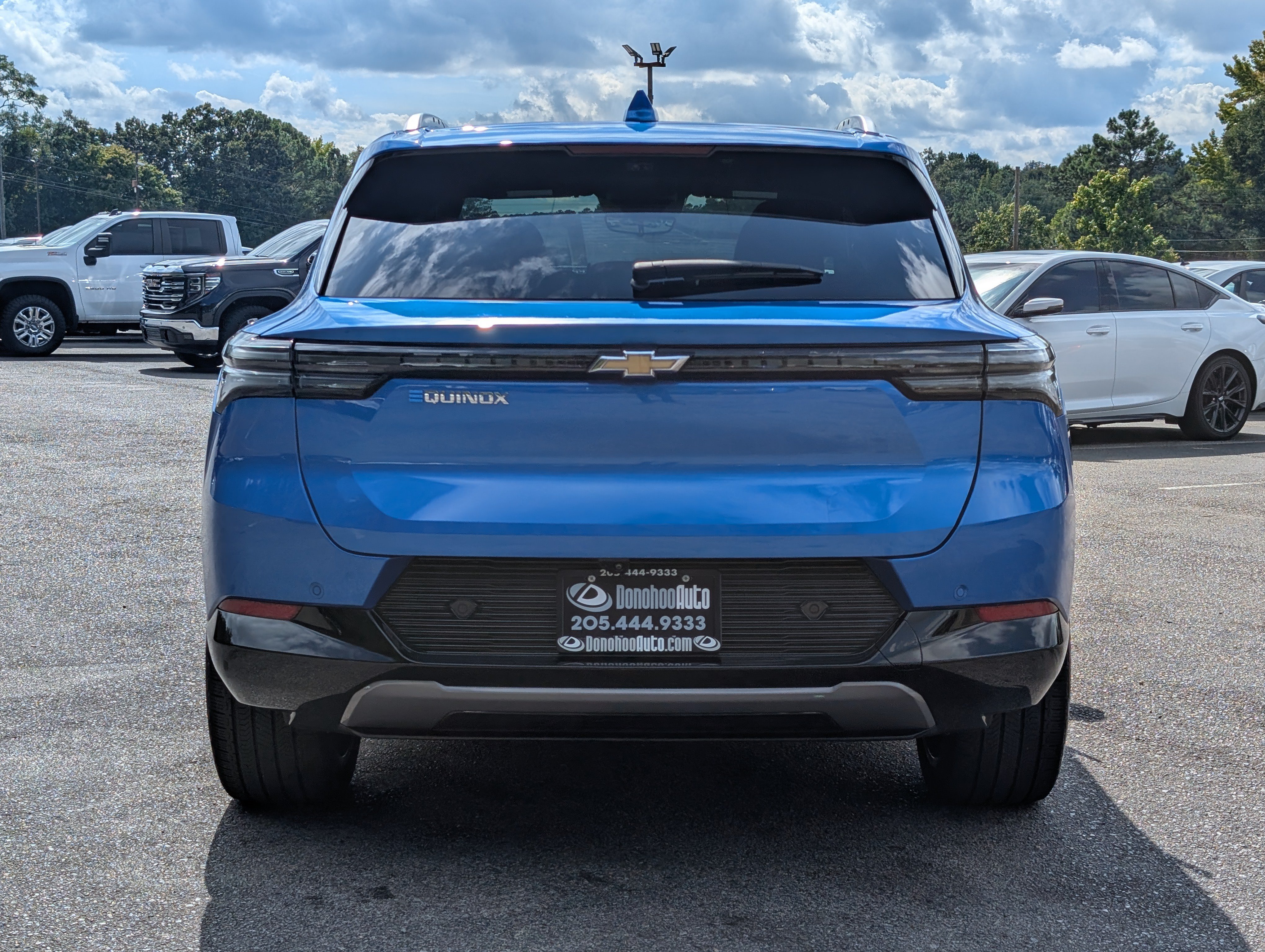 Used 2025 Chevrolet Equinox EV LT w/ Convenience Package II FWD image 8