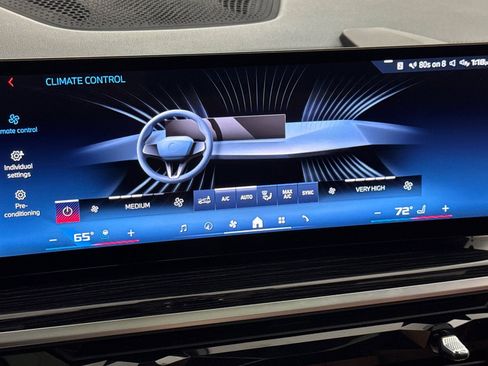Used 2024 BMW X7 M60i w/ Executive Package AWD/4WD image 27