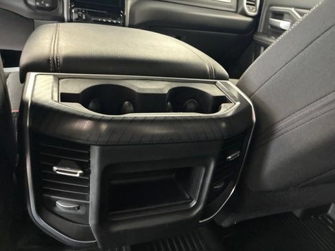 Certified 2025 RAM 2500 Big Horn AWD/4WD image 18