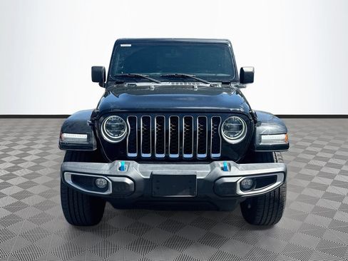 Certified 2022 Jeep Wrangler Unlimited Sahara AWD/4WD image 2