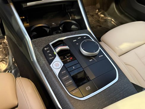 New 2026 BMW 330i Sedan w/ M Sport Package image 25