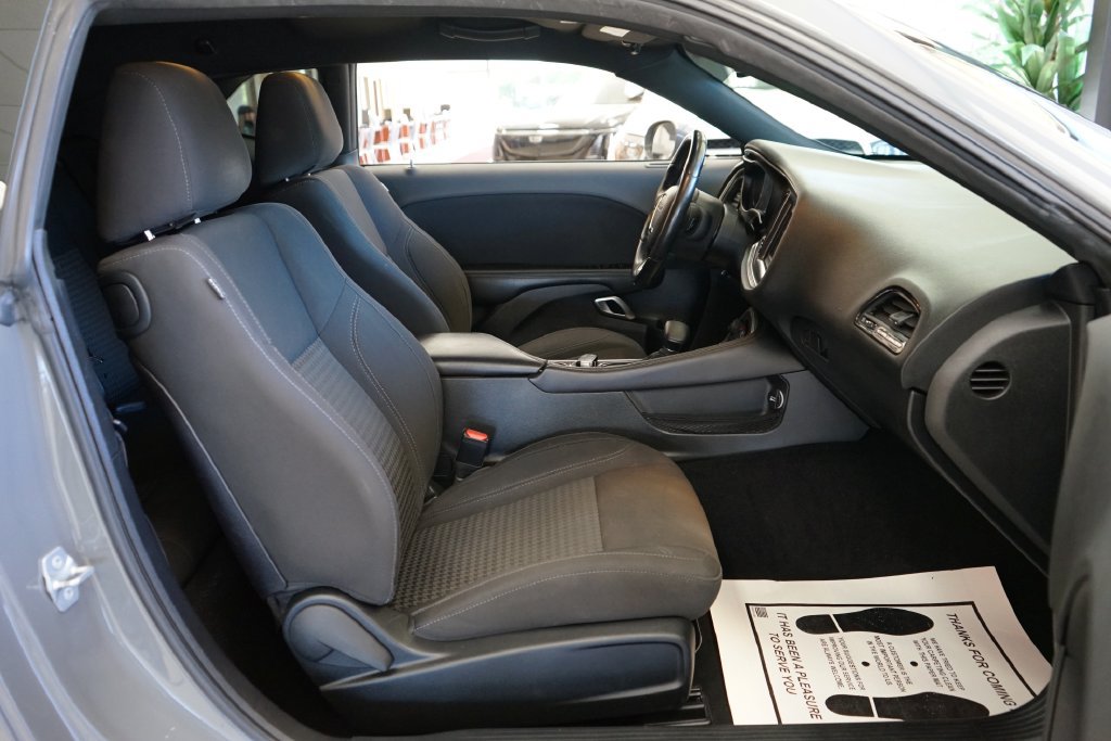 Used 2019 Dodge Challenger SXT w/ Blacktop Package RWD image 38