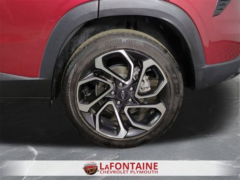 Certified 2024 Chevrolet Trax RS w/ Driver Confidence Package image 32