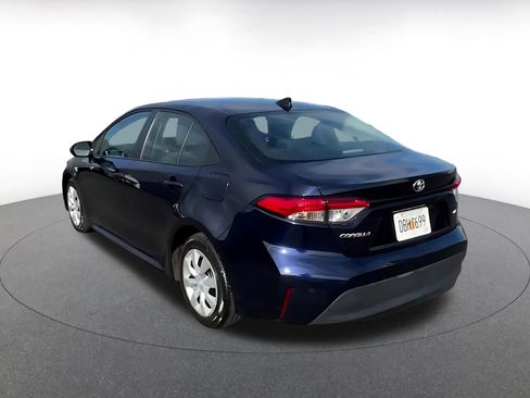 Used 2025 Toyota Corolla LE image 11