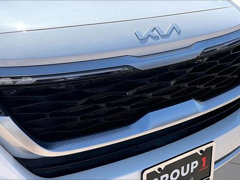 Used 2023 Kia Seltos S w/ Navigation Package FWD image 29