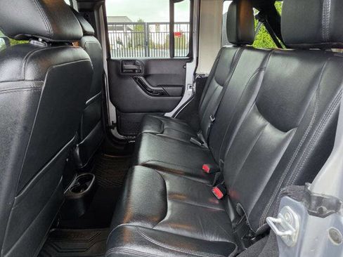 Used 2015 Jeep Wrangler Unlimited Sahara w/ Dual Top Group image 13