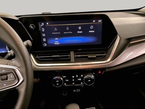 Used 2024 Chevrolet Trax ACTIV w/ Driver Confidence Package FWD image 6