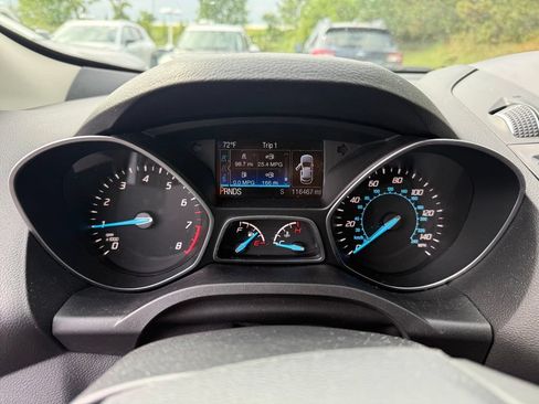 Used 2015 Ford Escape Titanium FWD image 9