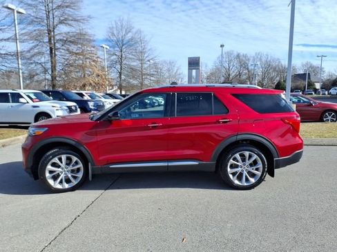 Used 2022 Ford Explorer Platinum w/ Equipment Group 601A image 19