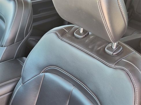 Used 2023 Jeep Grand Cherokee L Limited image 15