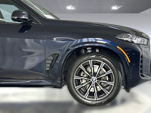 Used 2024 BMW X5 sDrive40i w/ M Sport Package RWD image 36