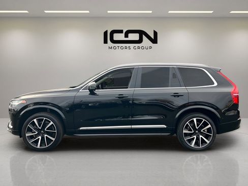 Used 2023 Volvo XC90 B5 Plus image 2