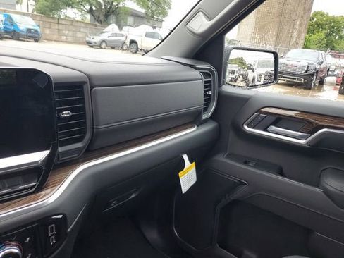 New 2026 GMC Sierra 1500 Elevation image 27