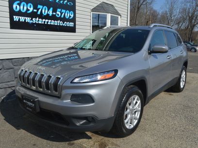 Used 2016 Jeep Cherokee Latitude w/ Safety/Convenience Group