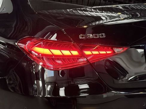 Certified 2022 Mercedes-Benz C 300 4MATIC Sedan image 18