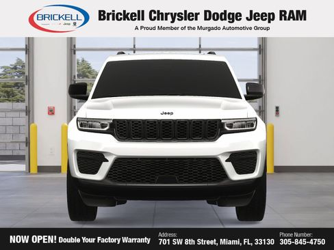 New 2025 Jeep Grand Cherokee Altitude image 9