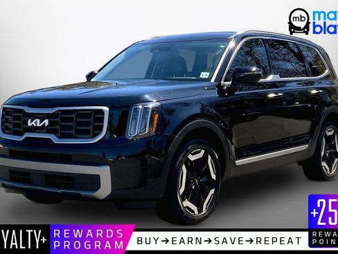 Used 2023 Kia Telluride S FWD image 1