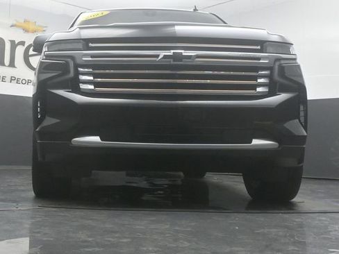 Used 2021 Chevrolet Suburban High Country AWD/4WD image 3