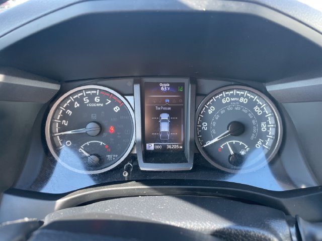 Used 2023 Toyota Tacoma TRD Sport w/ TRD Premium Sport Package AWD/4WD image 9