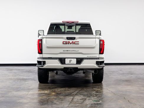 Used 2024 GMC Sierra 2500 Denali w/ Denali Reserve Package AWD/4WD image 16